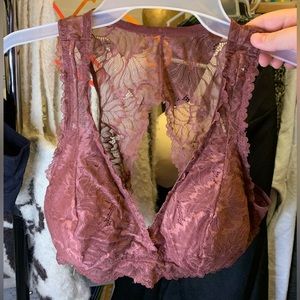 [2/$15 SALE!!] Pink Lacy Bralette 🩷🩷